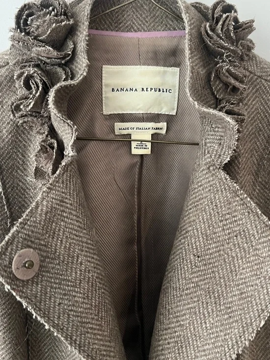 Banana Republic Brown Herringbone Ruffle Collar Blazer - Picture 4 of 12